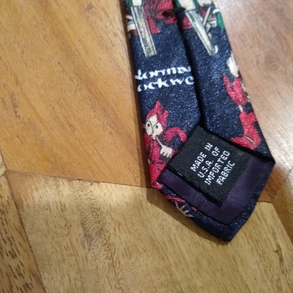 Yule Tie Greetings happy holidays neck tie Santa. Norman Rockwell. Like new. Vtg - Picture 4 of 10